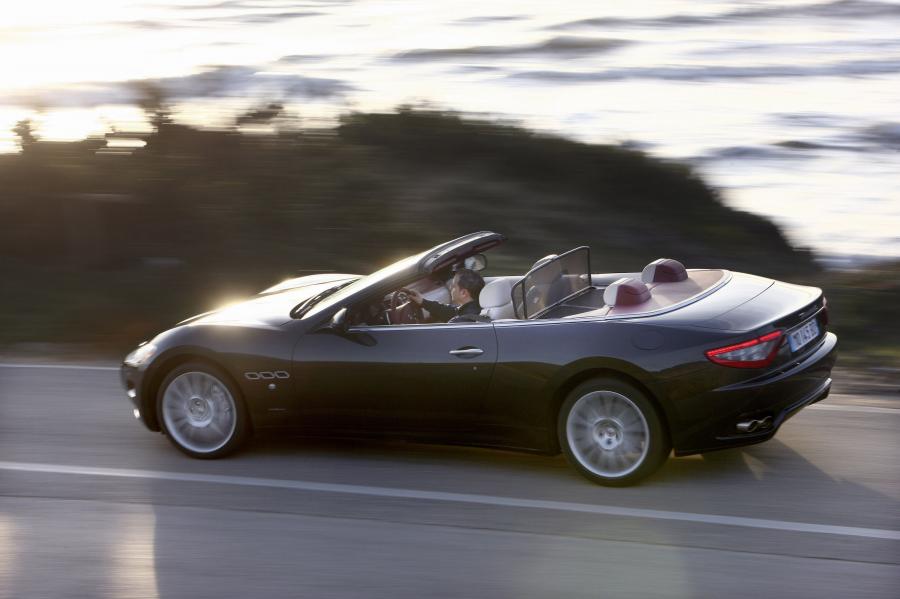  Maserati GranCabrio 2010 года  (фото 63 из 101)
